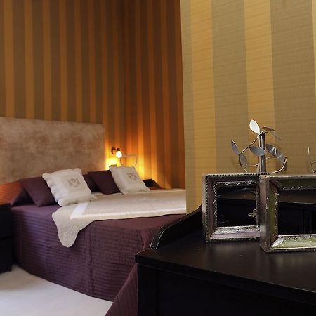 Caracciolo Guest House Rome Bagian luar foto