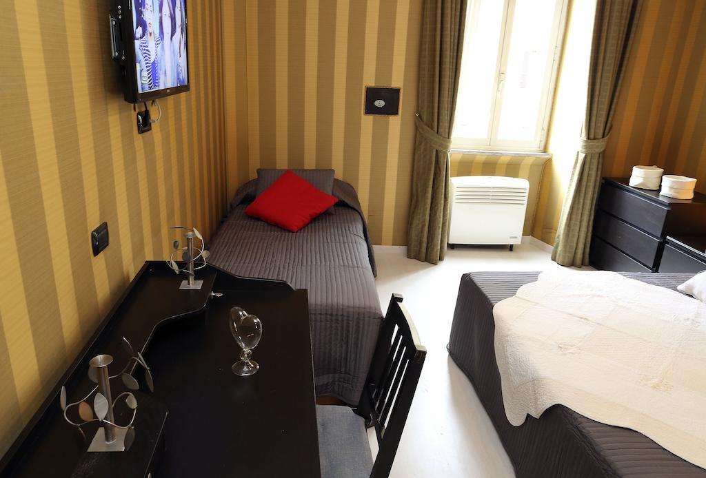 Caracciolo Guest House Rome Ruang foto